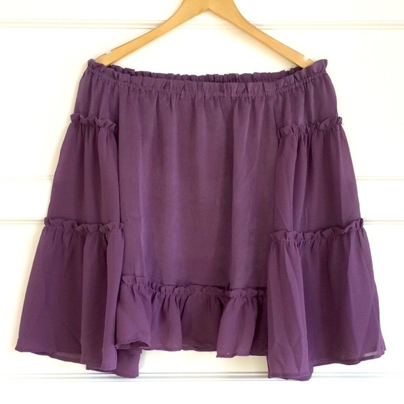 Harlowe & Graham Silky Off-Shoulder Bell Sleeve Tp - Picture 3 of 7